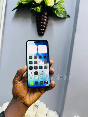 New Apple iPhone 15 128 GB Black