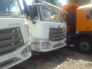 New Howo 371 6x4 Tractor