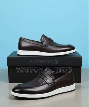 Men's Shoes Typically Nice or Viatu Hot
