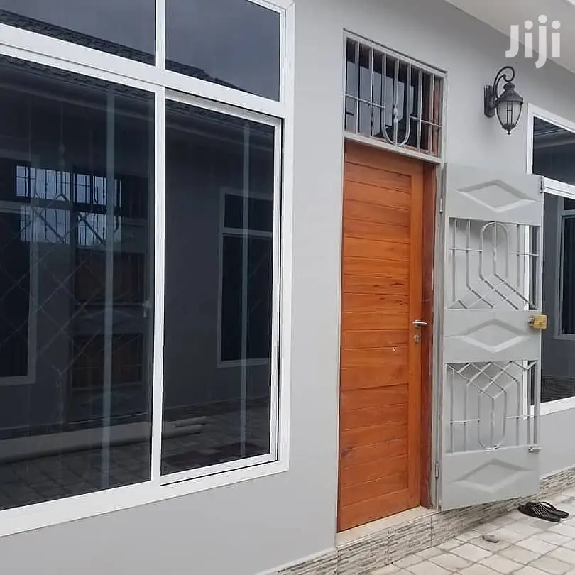 1bdrm House in Dar Es Salaam, Kinondoni for rent