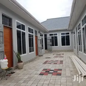 1bdrm House in Dar Es Salaam, Kinondoni for rent