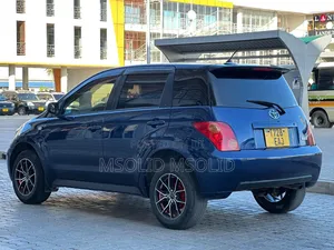 Toyota IST 2004 Blue