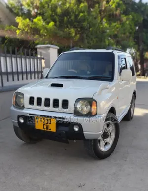 Suzuki Jimny 2000 White