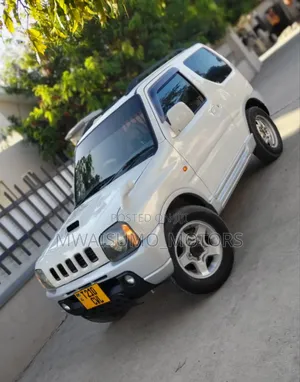 Suzuki Jimny 2000 White