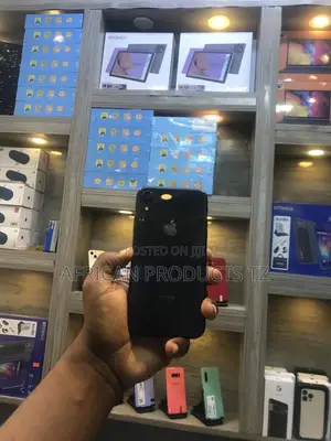 Apple XR 64 GB Black