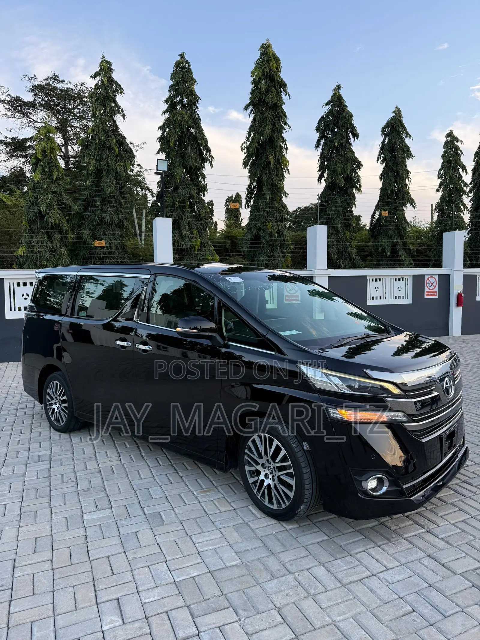 Toyota Alphard 2015 Black