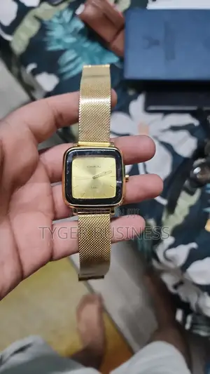 Caraju Watch