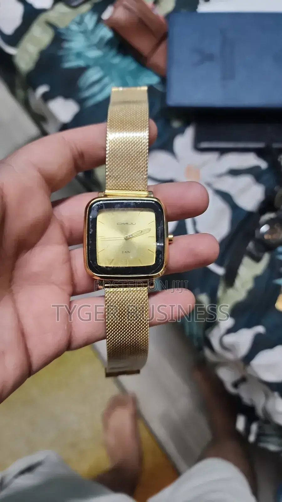 Caraju Watch