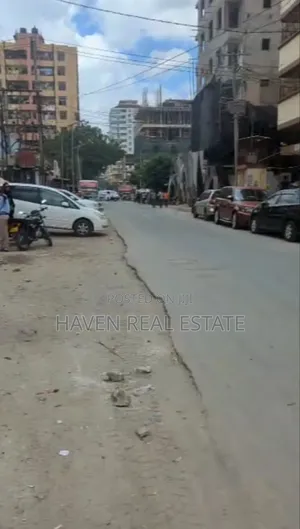 Kiwanja Kinauzwa Fire Kariakoo