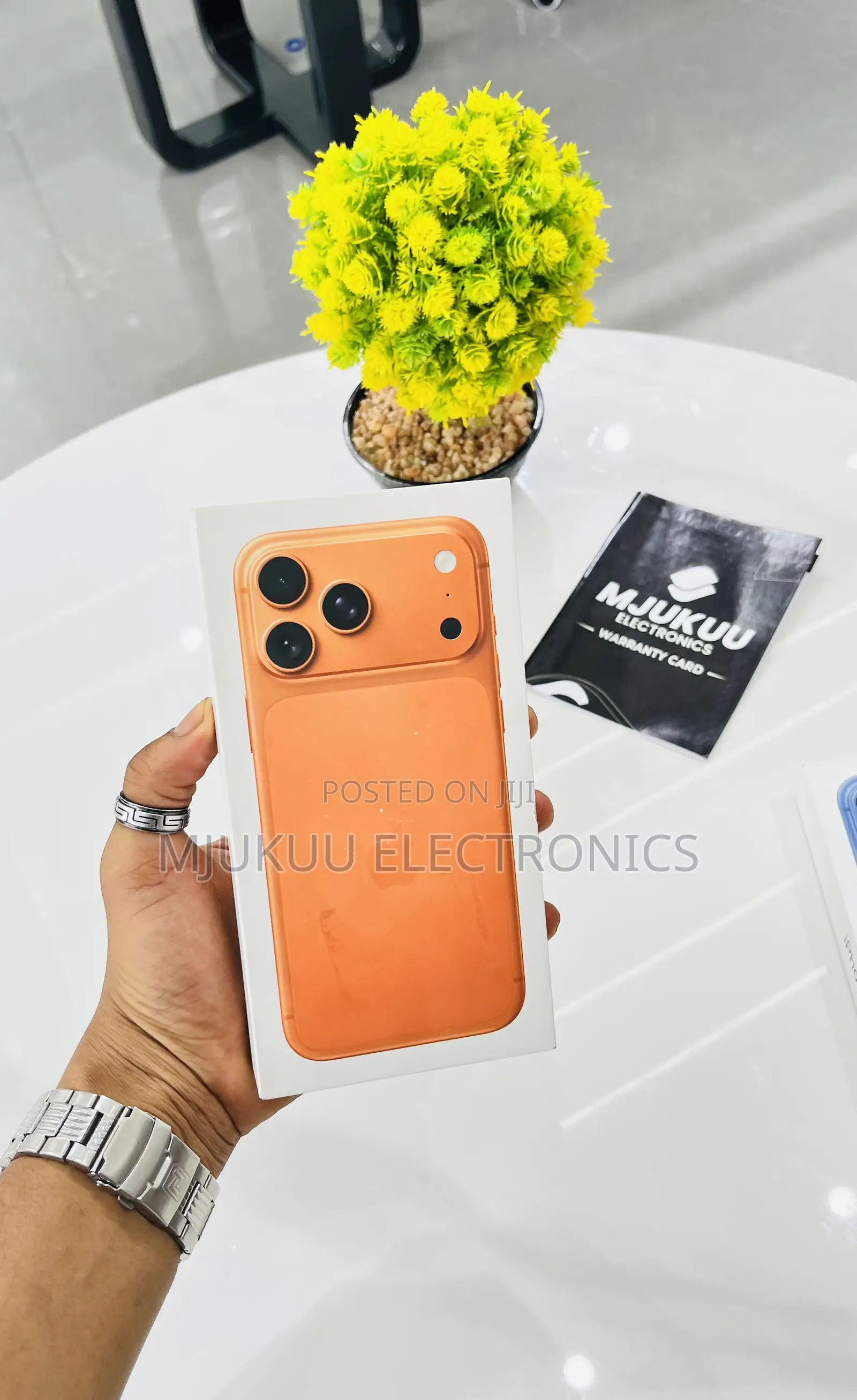 New Apple iPhone 17 Pro Max 256 GB Orange