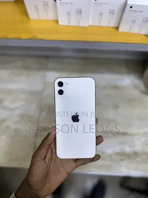 Apple iPhone 11 64 GB White
