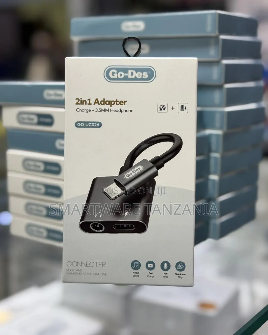 Go-Des Gd-Uc026 2-in-1 Lightning to 3.5mm Aux Adapter