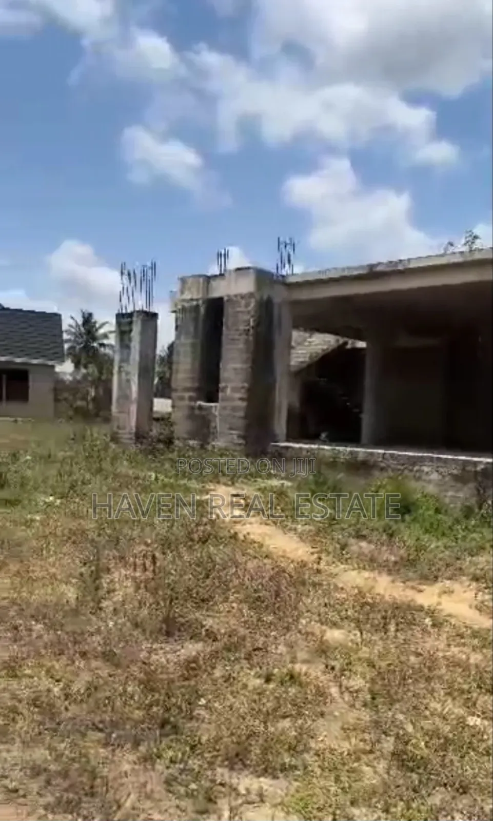 5bdrm House in Goba for sale