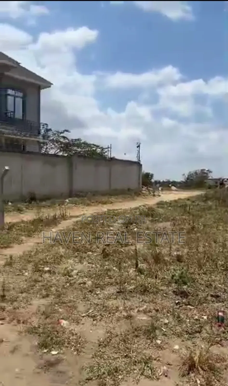 5bdrm House in Goba for sale