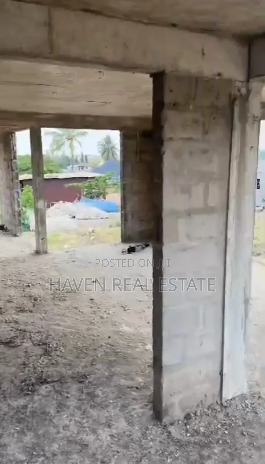 5bdrm House in Goba for sale