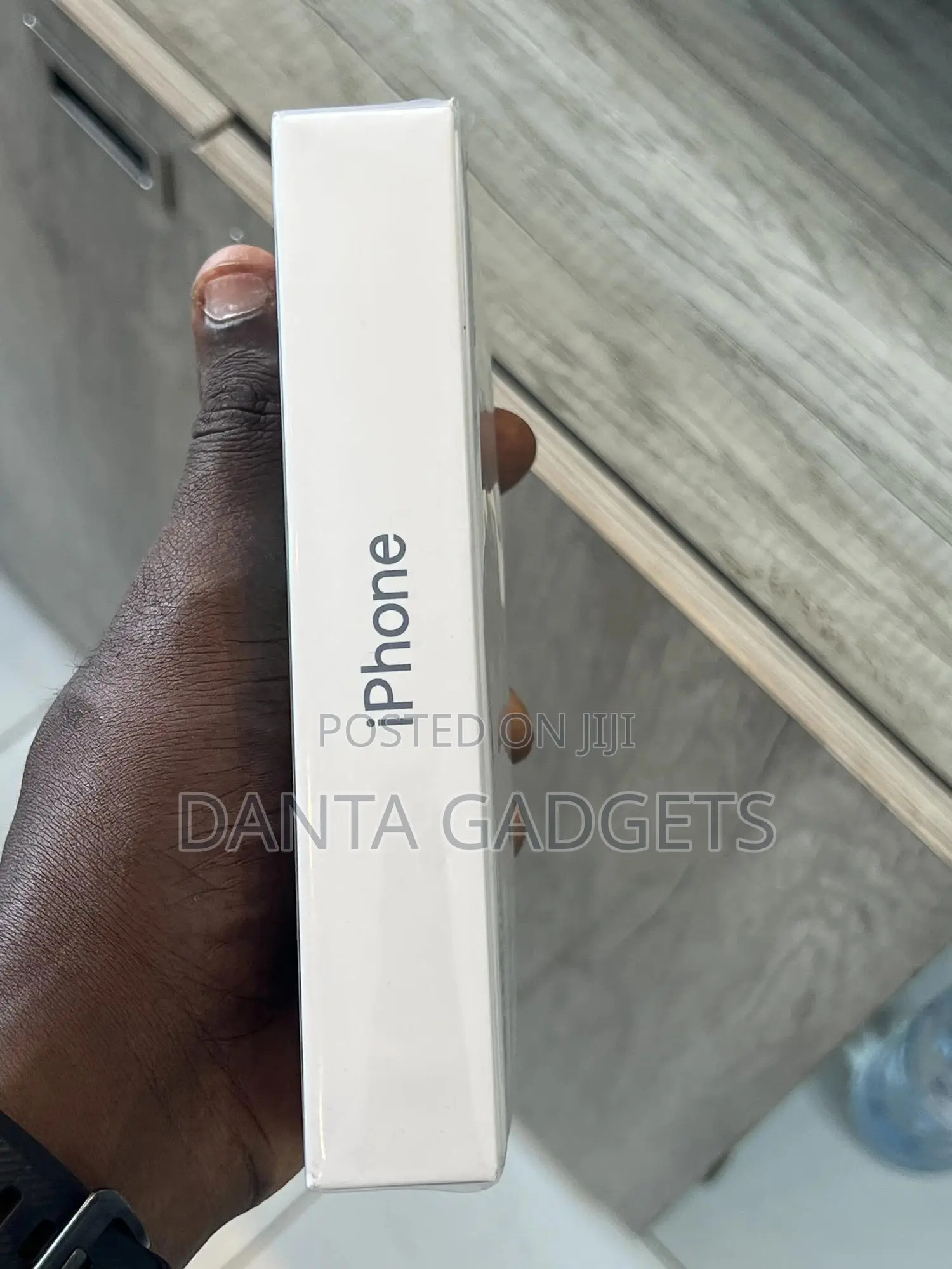 New Apple iPhone 12 64 GB White