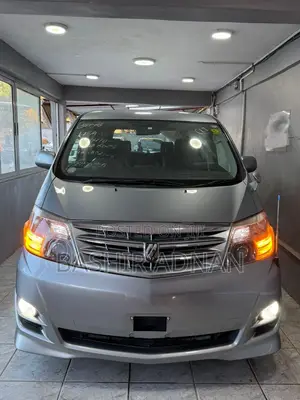 Toyota Alphard 2.4 Petrol FWD 2005 Gray