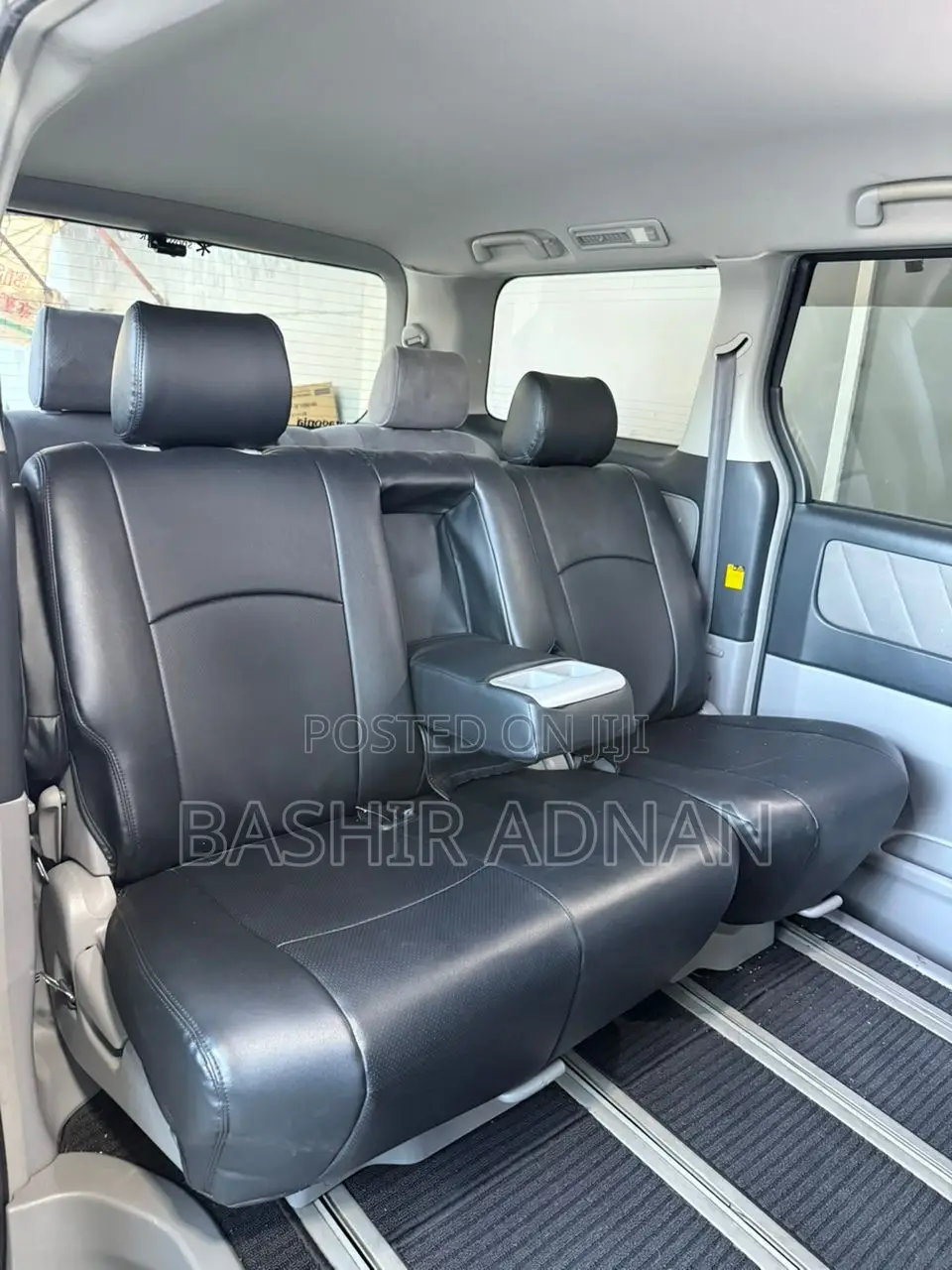 Toyota Alphard 2.4 Petrol FWD 2005 Gray