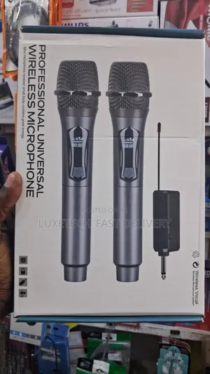 Professional Universal Dual Uhf Wireless Microphone Set (2 Mics)