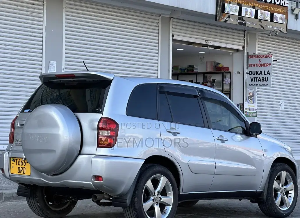 Toyota RAV4 2005 Silver
