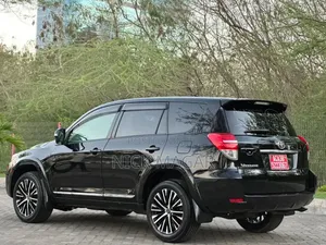 Toyota Vanguard 2012 Black