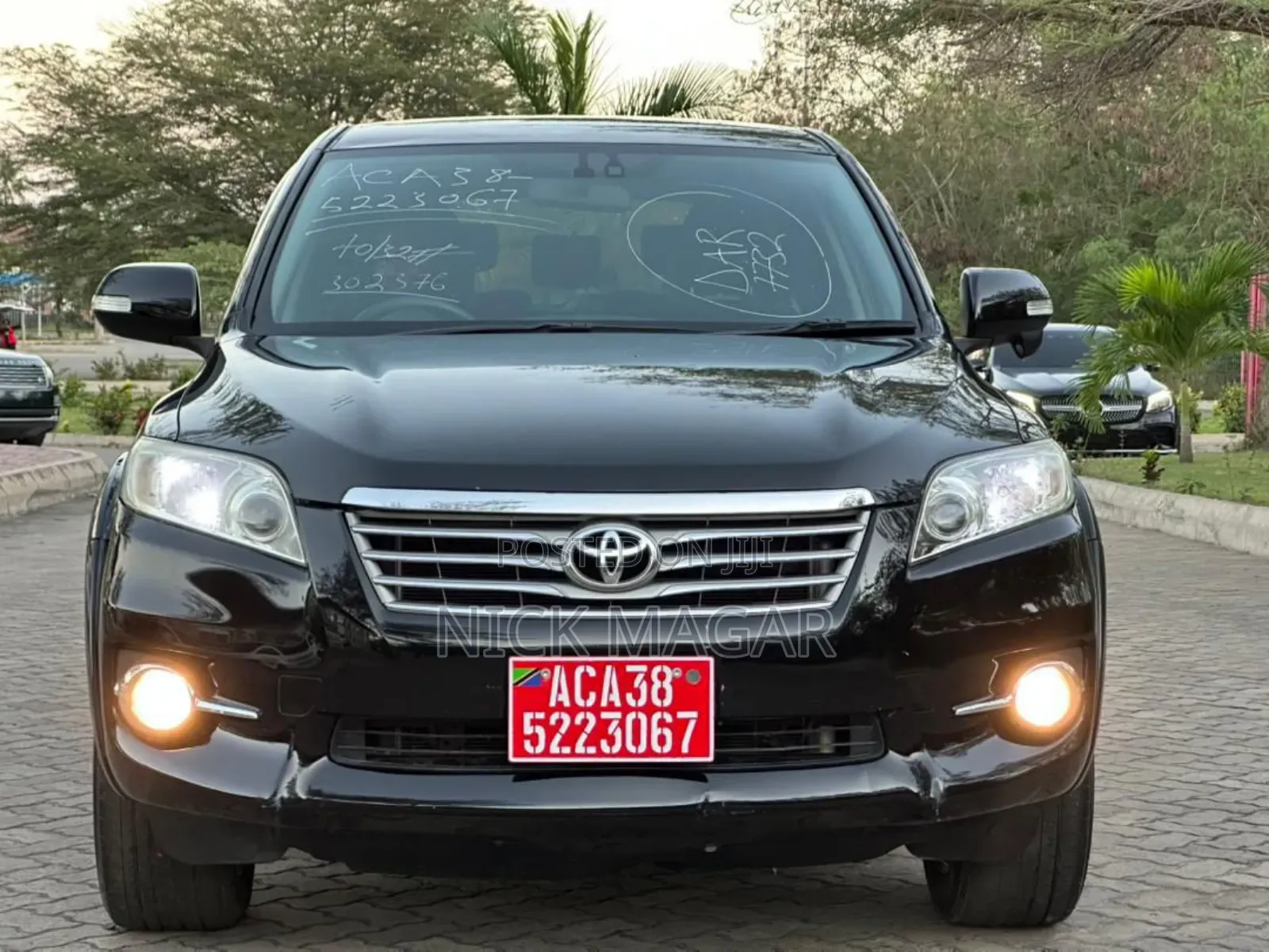 Toyota Vanguard 2012 Black
