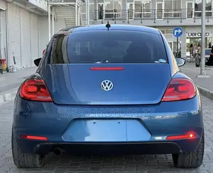 Volkswagen Beetle 2015 Blue