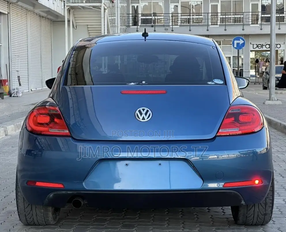 Volkswagen Beetle 2015 Blue