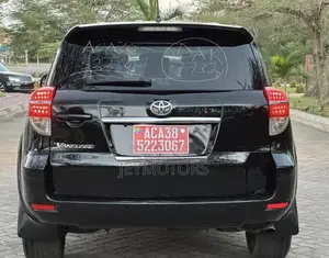 Toyota Vanguard 2012 Black