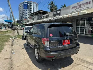Subaru Forester 2012 Black