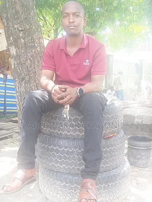 Natafuta Kazi Ya Udereva