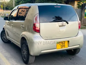 Toyota Passo 2007 Gold