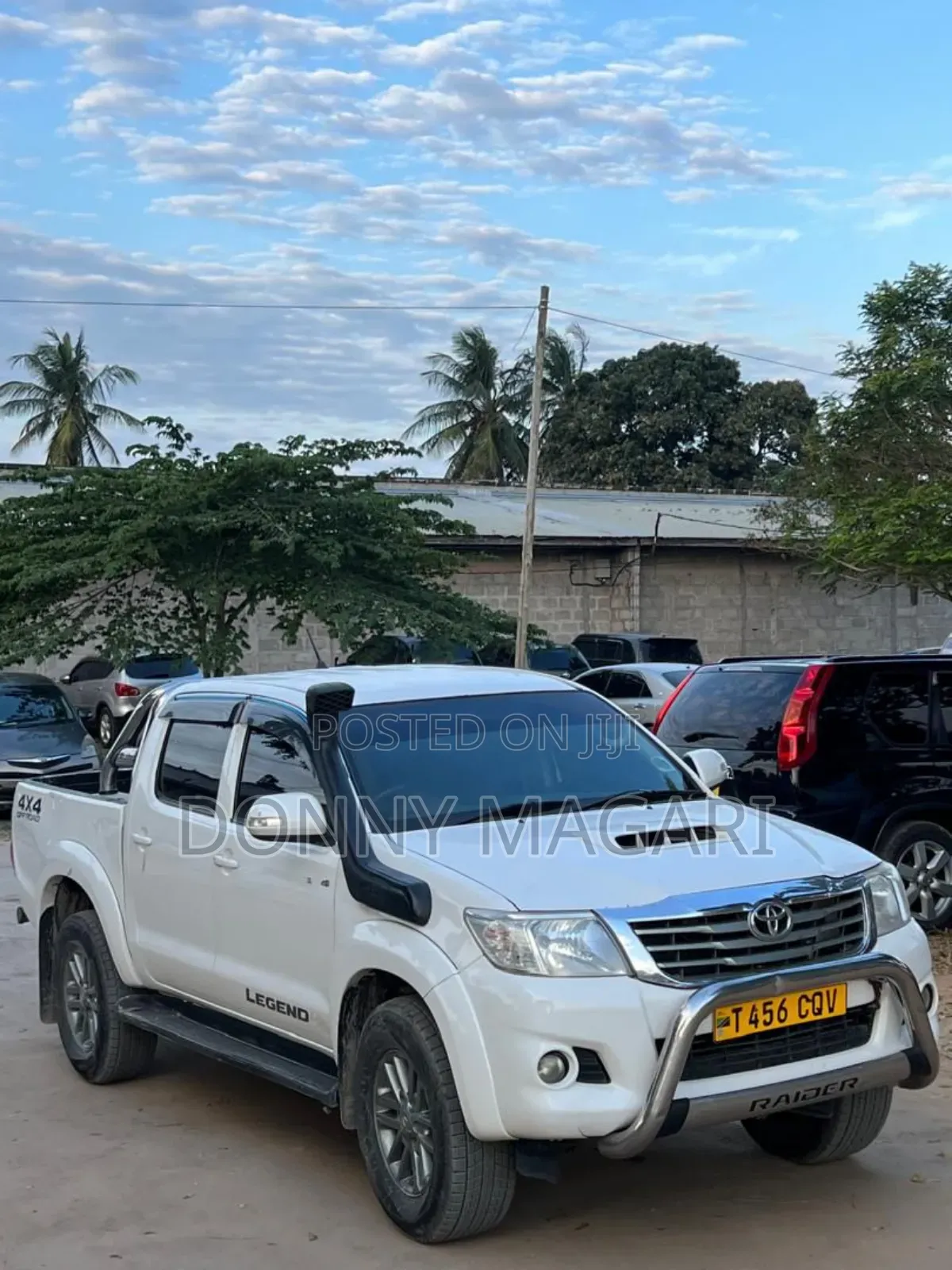 Toyota Hilux 2013 White