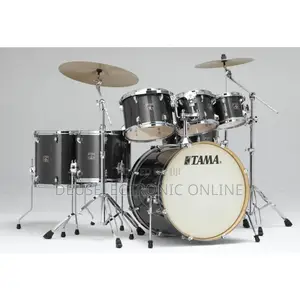 Acoustic Tama Drum Set 7