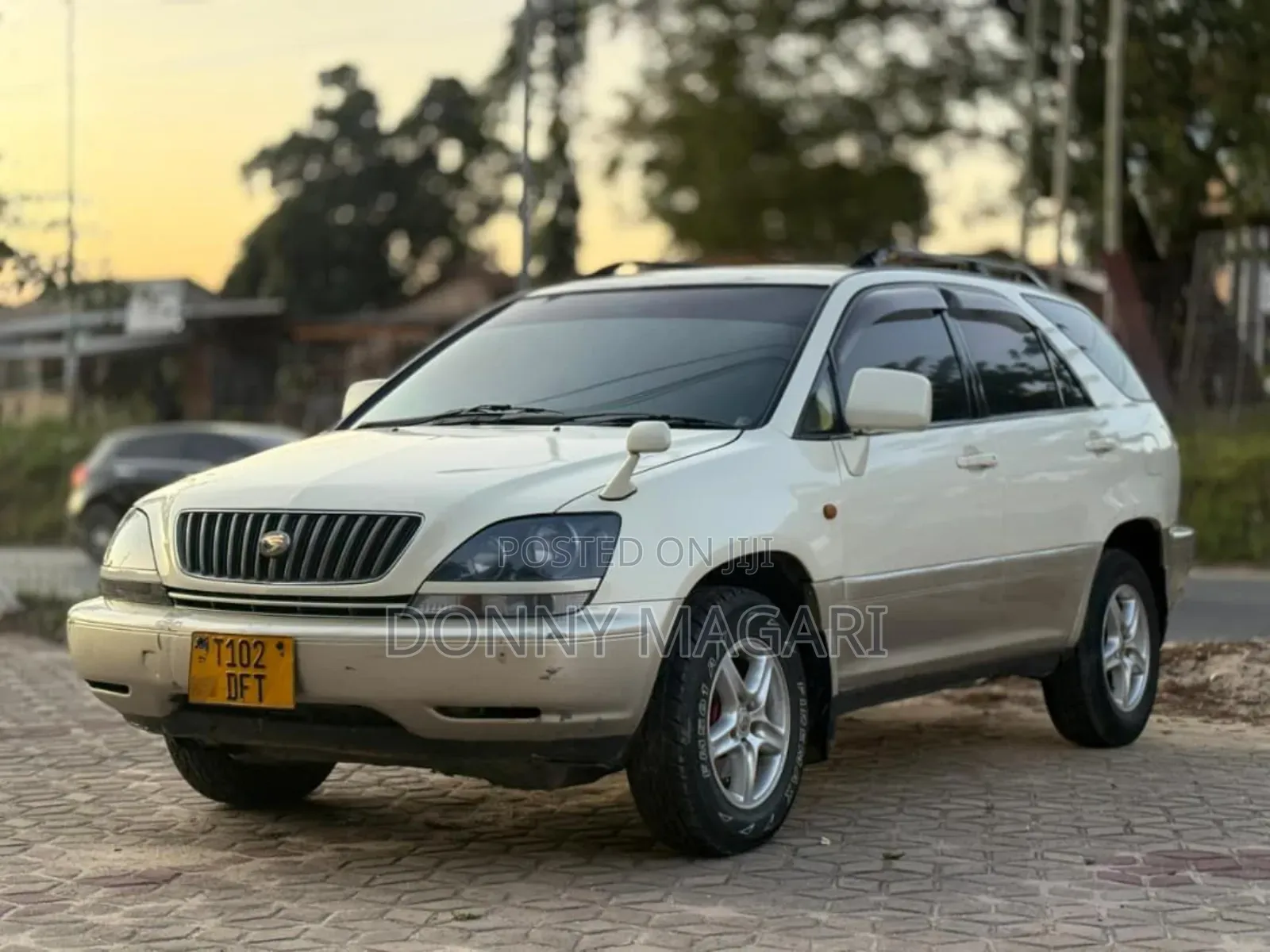 Toyota Harrier 2005 White