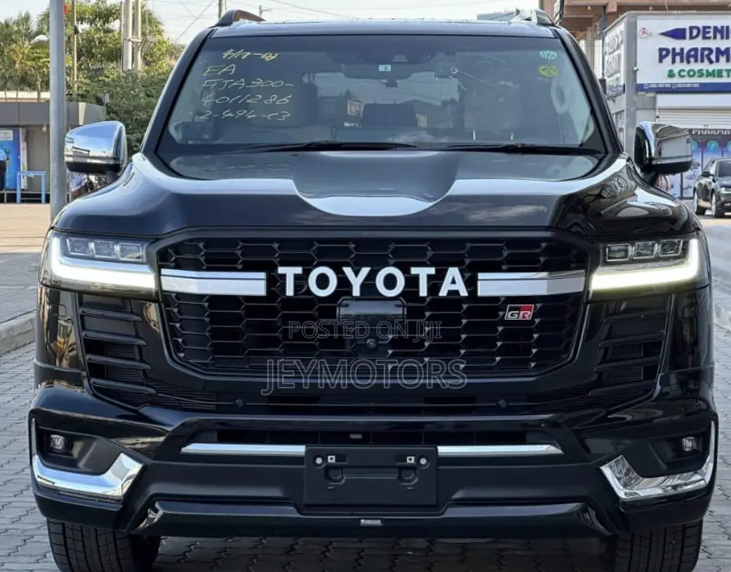 Toyota Land Cruiser 2023 Black