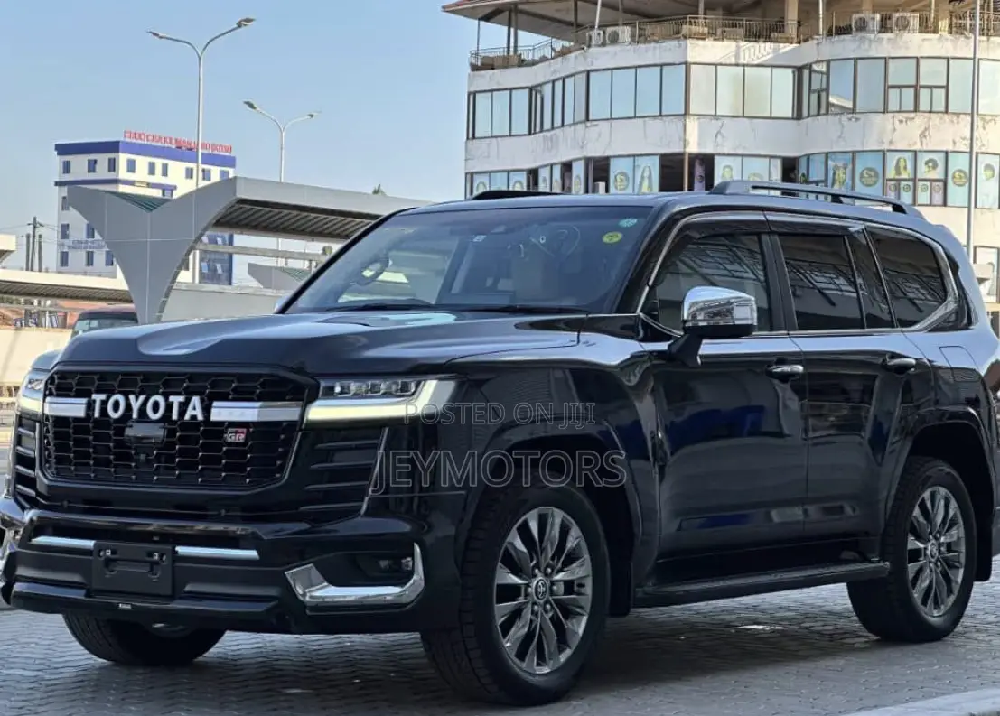 Toyota Land Cruiser 2023 Black