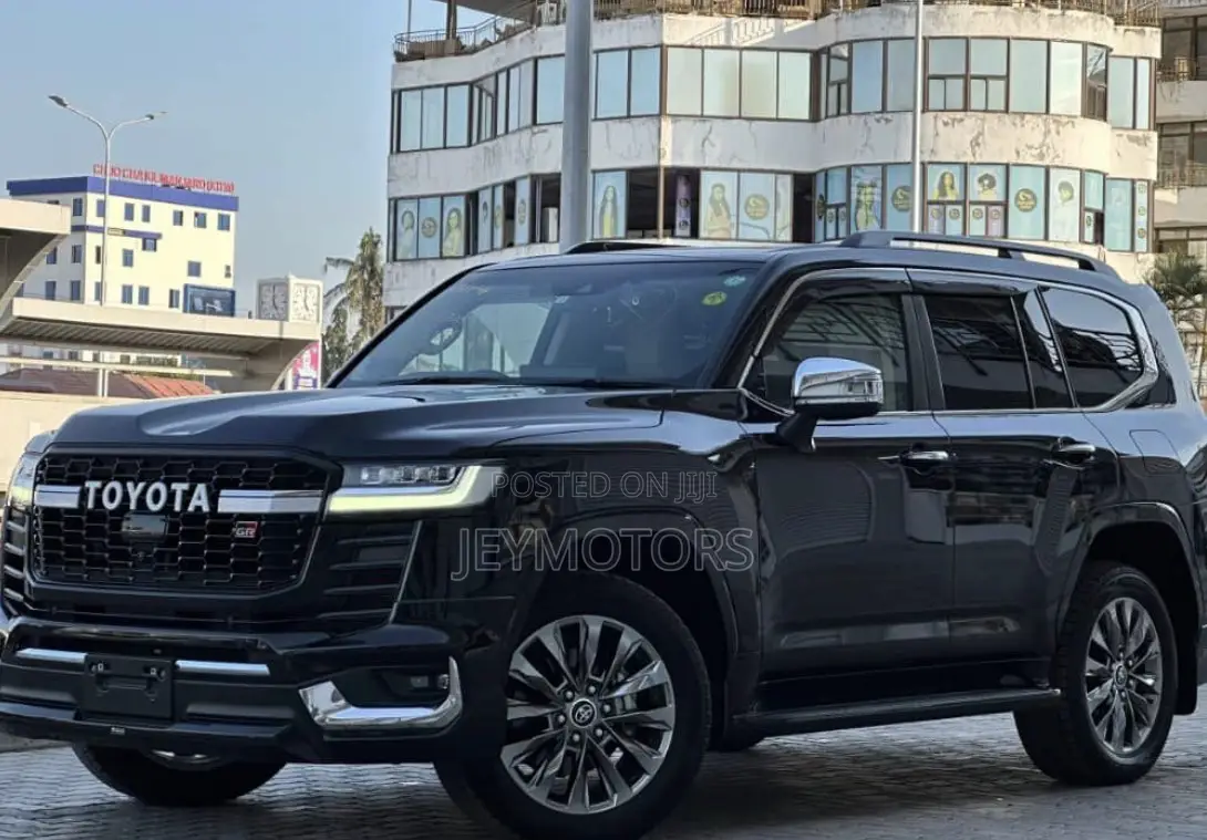 Toyota Land Cruiser 2023 Black