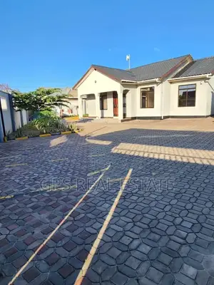 3bdrm House in Mikwambe, Kigamboni for sale