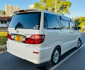 Toyota Alphard 3.0 Petrol AWD 2005 White
