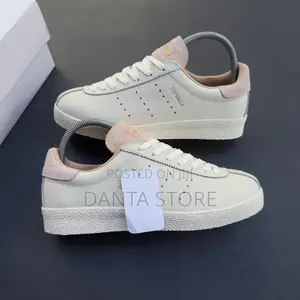 Adidas Topanga Casual Sneakers