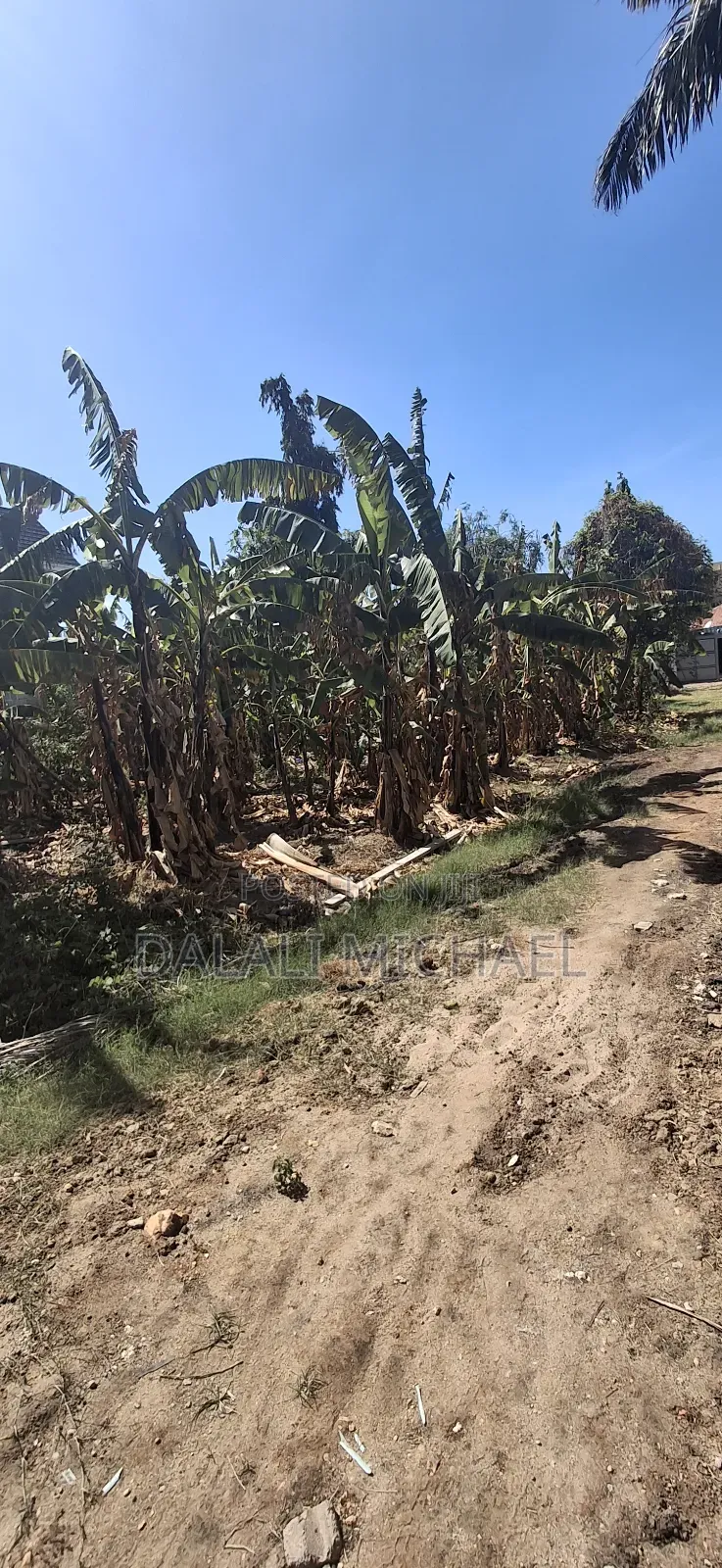 Plot for Sale 1400 SQMS