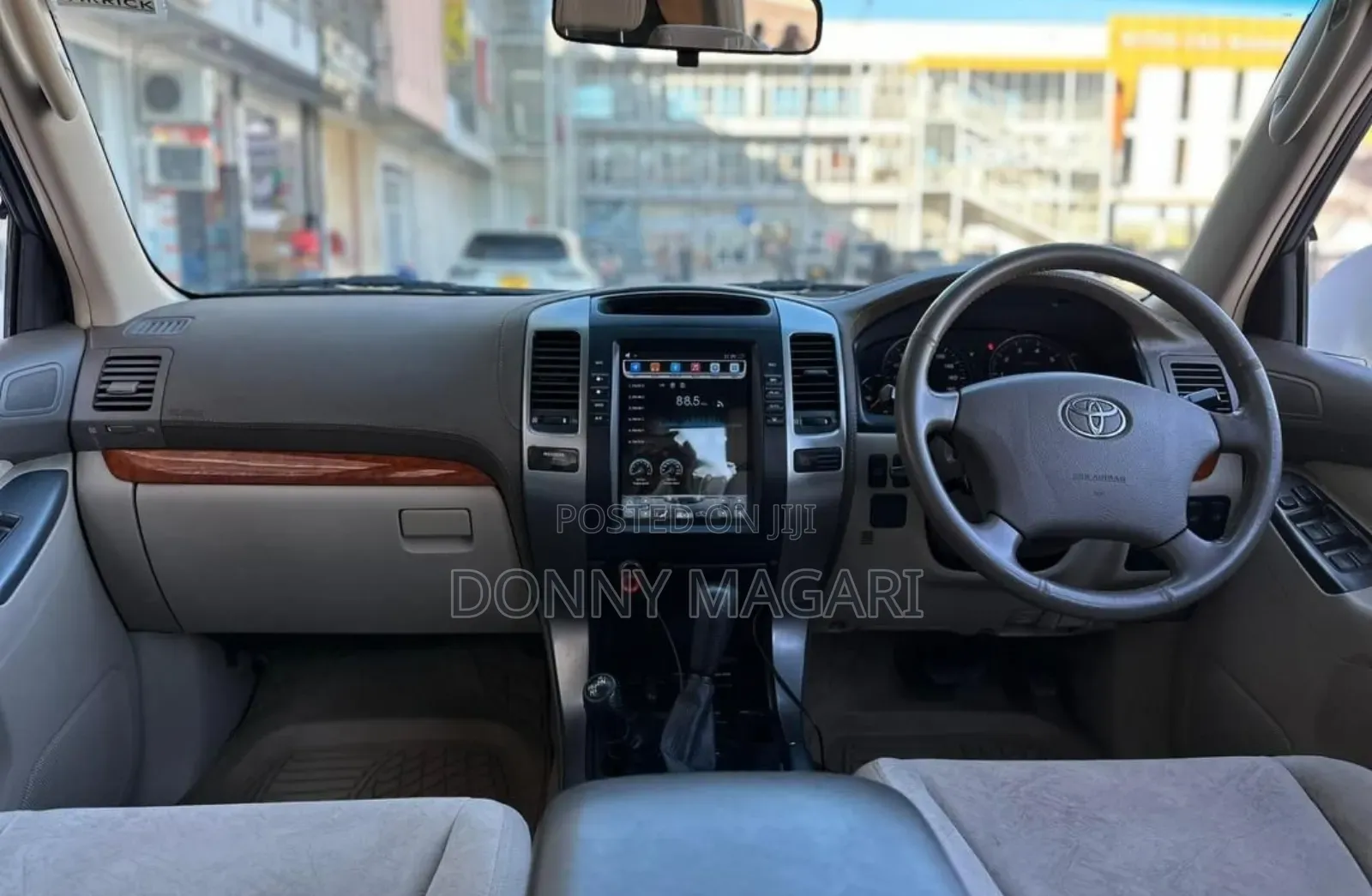 Toyota Land Cruiser Prado 2005 White