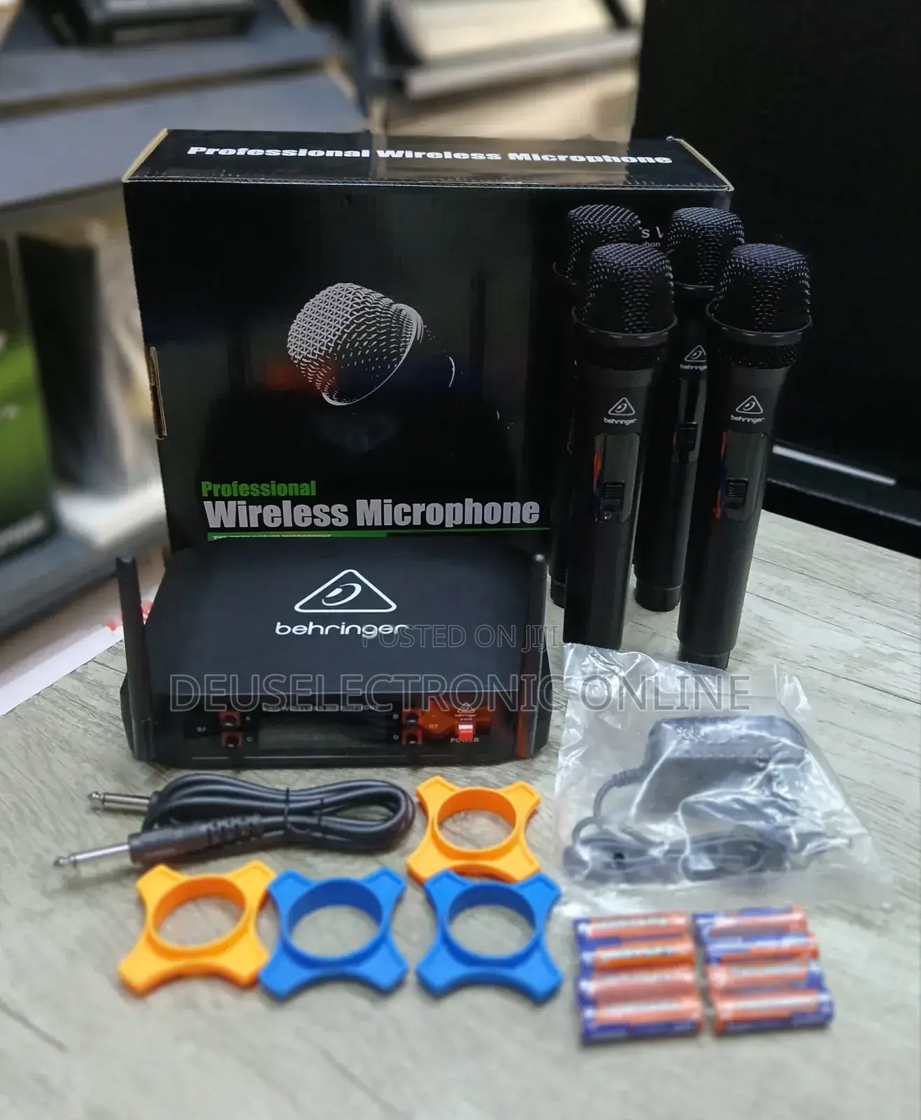 Behringer v-410 Wireless Microphones "4"