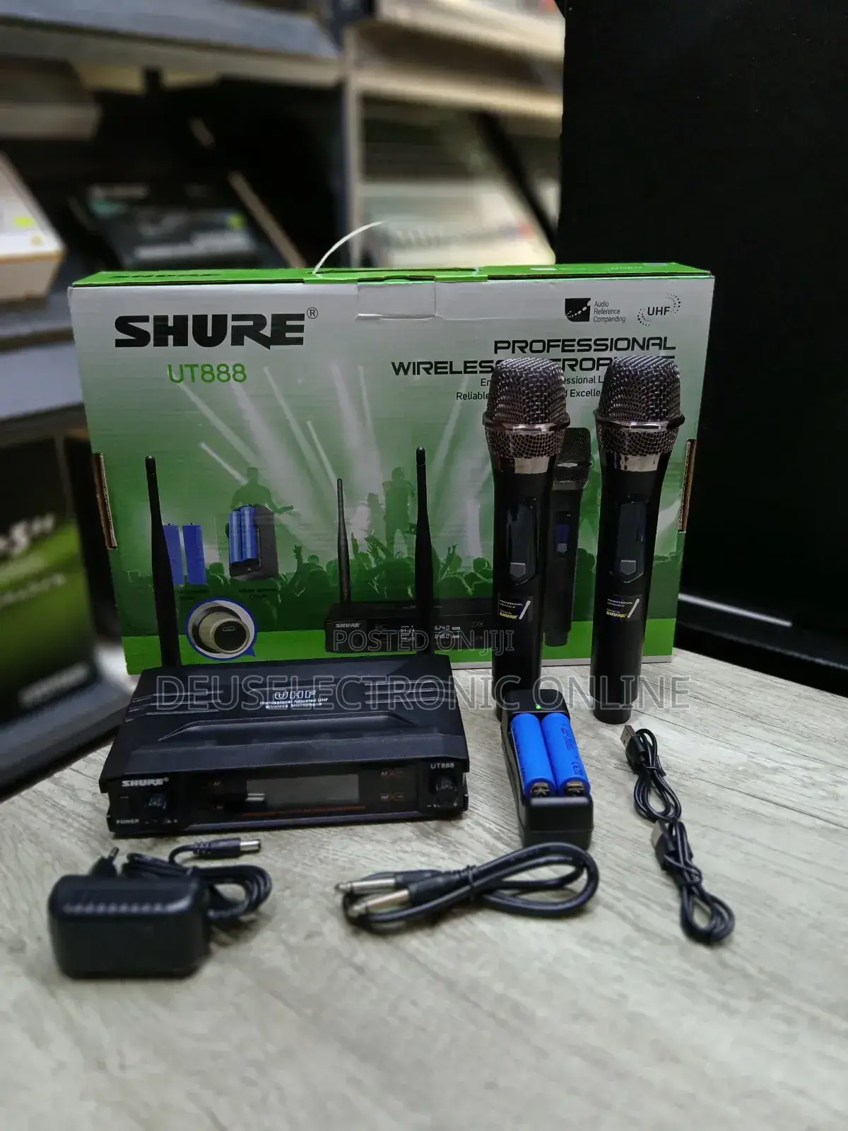 Shure Ut 888 Wireless Microphone "2"