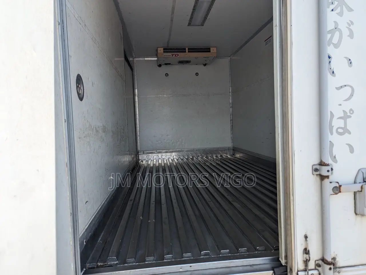 Mitsubishi Canter Refrigerator (Fridge)