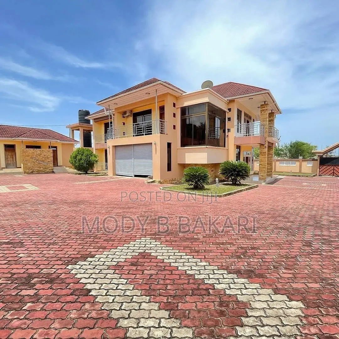 6bdrm House in Mbweni for rent