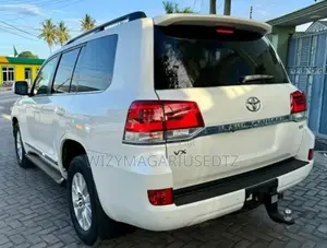 Toyota Land Cruiser 2020 White