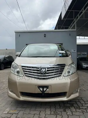 Toyota Alphard 2.4 Petrol FWD 2011 Gold