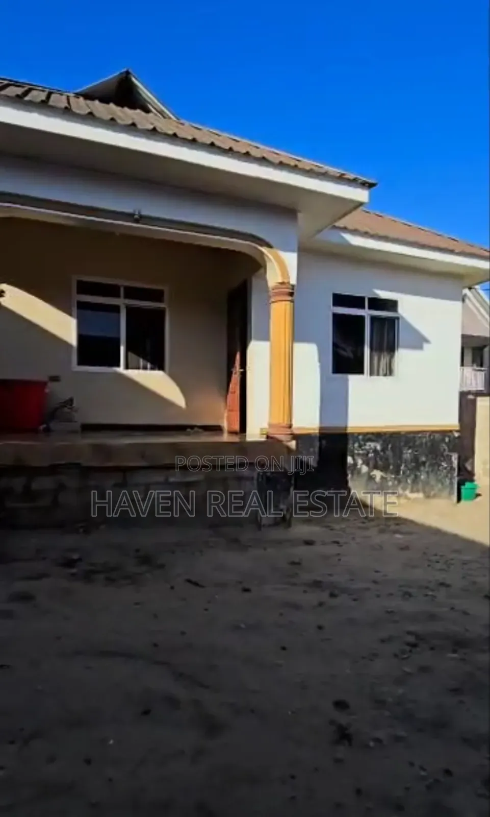 3bdrm House in Goba for sale